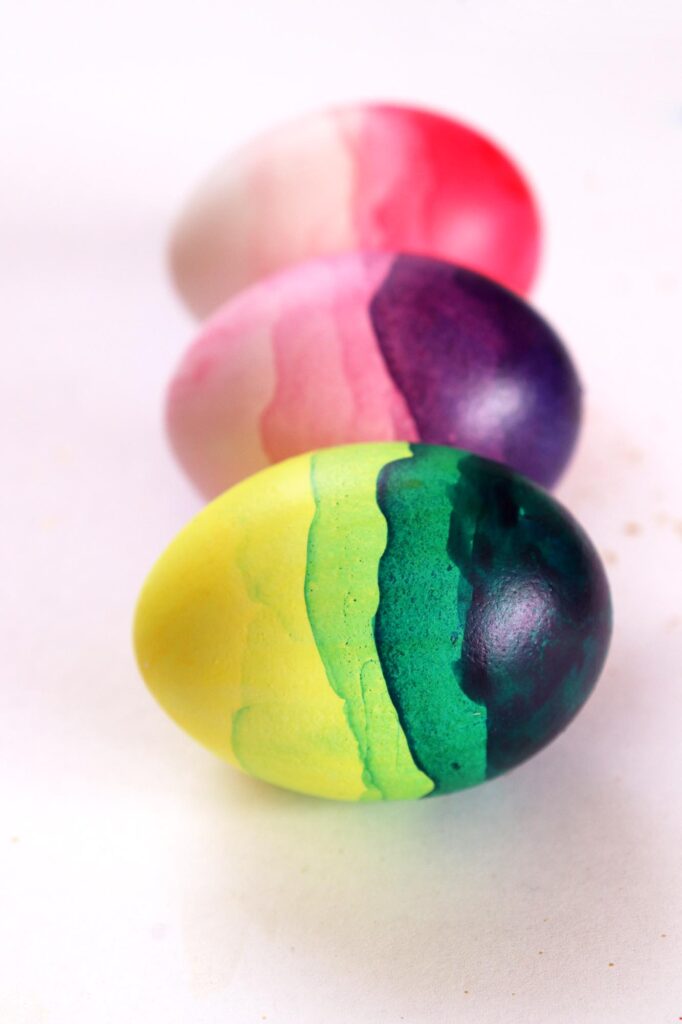 malování velikonočních vajec